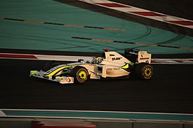 Archivo:Jenson Button (Brawn BGP 001) on Sunday at 2009 Abu Dhabi Grand Prix