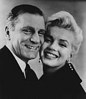 Archivo:Laurence Olivier and Marilyn Monroe Prince and the Showgirl 1957