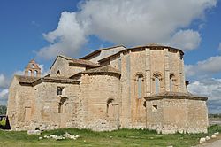 Archivo:Monasterio de Santa Maria de Palazuelos (Corcos del Valle) - 002 (41129516184)