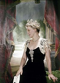 Archivo:Nancy Astor, Viscountess Astor