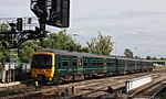 Oxford - GWR 165116 leaving for Reading.JPG