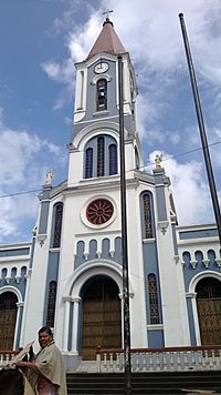 Archivo:Parroquia de San Francisco de Sales