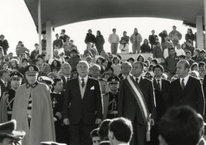 Archivo:Pinochet-Valdés-Aylwin-Rojas