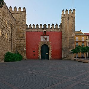 Archivo:Puerta del León, Real Alcázar de Sevilla