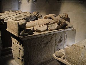 Archivo:Sepulcro de Bermudo III de León. Monasterio de Santa María la Real de Nájera