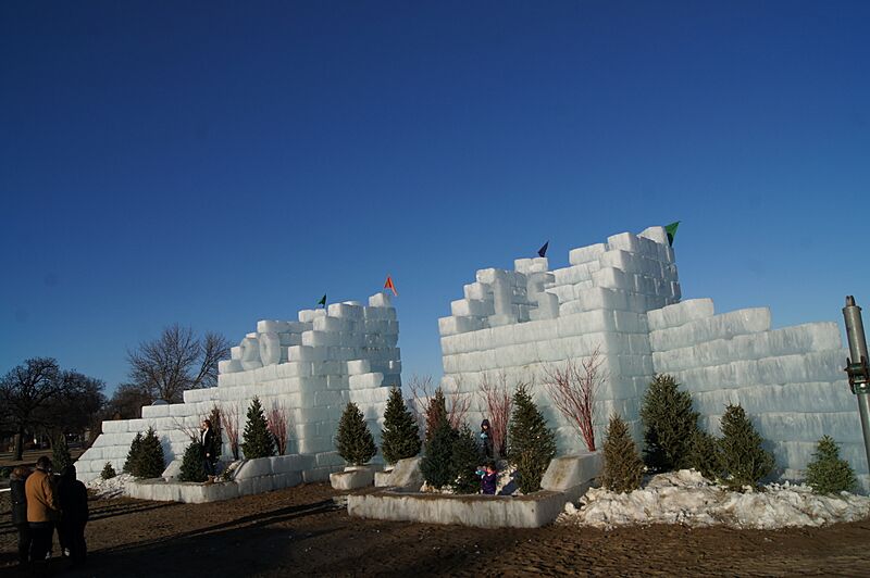 Spicer Castle 2015 (16133072147)