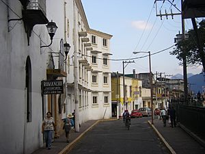 Archivo:Straße in Orizaba