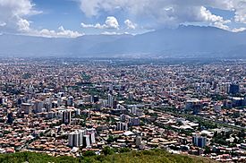 Vista de Cochabamba desde el Cerro San Pedro.jpg