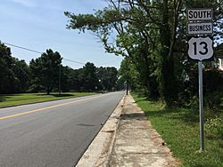 2017-07-12 11 00 43 View south along U.S. Route 13 Business (Bayside Road) at U.S. Route 13 (Lankford Highway) in Cheriton, Northampton County, Virginia.jpg