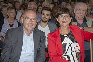 Archivo:2019-09-10 SPD Regionalkonferenz Team Esken Walter-Borjans by OlafKosinsky MG 0462