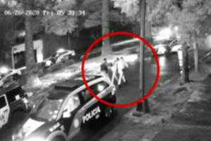 Archivo:Arrest of one of the attackers who targeted Omar García Harfuch (June 26, 2020) (CCTV)