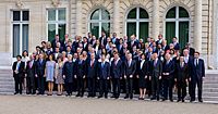Archivo:Außenministerin Karin Kneissl nimmt am Ministerial Council Meeting der OECD in Paris teil. (27619529467)