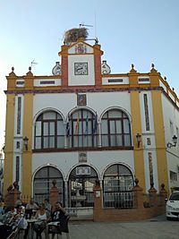 Archivo:Ayuntamiento de Huévar del Aljarafe