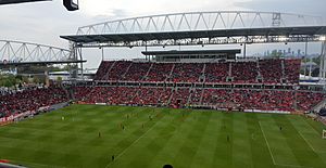 Archivo:Bmo Field 2016 East Stand