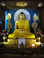 Archivo:Buddha Bodh-Gaya