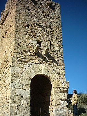 Archivo:Castillo de Pradas (San Agustín, Teruel)