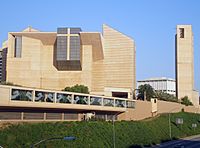 Archivo:Cathedral of Our Lady of Angels, Los Angeles