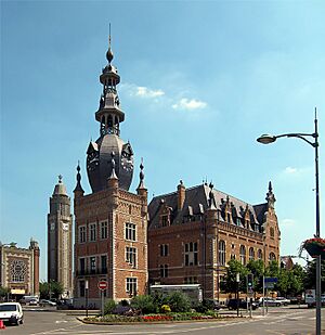 Archivo:Comines hotel de ville