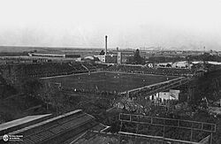 Archivo:Estadio Alvear y Tagle 1925