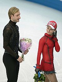 Archivo:Evgeni Plushenko and Julia Lipnitskaia Olympics 2014