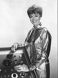 Archivo:June Lockhart Lost in Space 1965