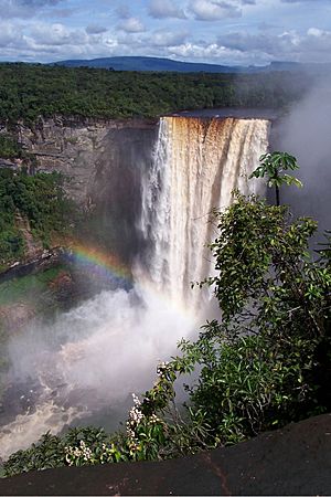Archivo:Kaieteur Falls, Guyana