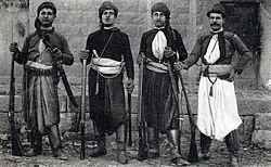 Archivo:Lebanese Christian men from Mount Lebanon, late 1800s
