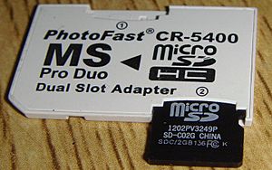 Archivo:Micro SD - Memory Stick Pro Duo Adaptor