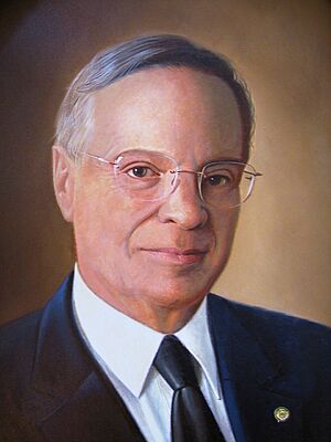 Archivo:Miguel Ángel Rodríguez Echeverría Retrato