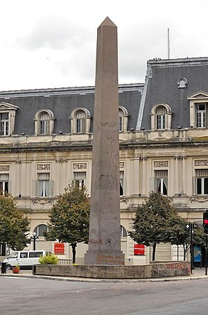 Archivo:Obelisco de La Plata