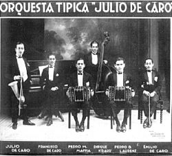Archivo:Orquesta tipica julio de caro