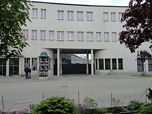 Archivo:Oskar Schindler's Emalia Factory - panoramio