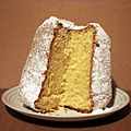 Pandoro cut 01