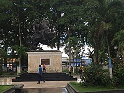 Archivo:Plaza Bolívar de Tucupita