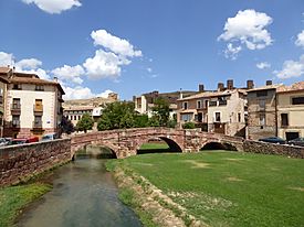Puente Viejo, Molina de Aragón 03.jpg
