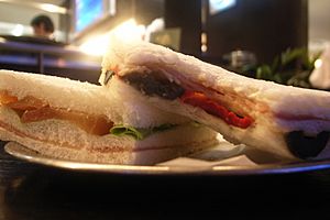 Archivo:Sandwiches de Miga