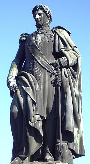 Archivo:Statyn av Karl XIV Johan Norrköping april 2006