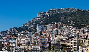 Archivo:Vista de Mónaco, 2016-06-23, DD 09