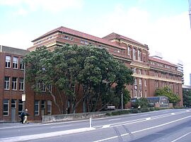 Wellington Railway Station west wing.jpg