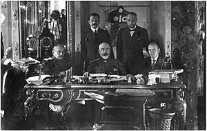 Archivo:Особое совещание Таганрог 1919 г