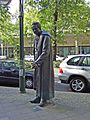 Alexander von Humboldt-Denkmal in der Budapester Str., Berlin - 1
