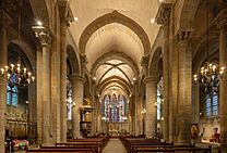 Archivo:Basílica de San Nazario, Carcasona, Francia, 2023-01-08, DD 67-69 HDR