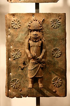 Archivo:Benin brass plaque 03