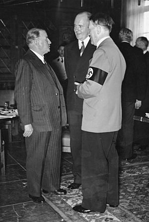 Archivo:Bundesarchiv Bild 183-1982-1020-502, Münchener Abkommen, Hitler und Daladier