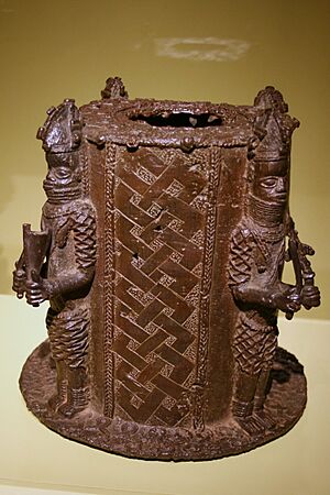 Archivo:Edo altar stand