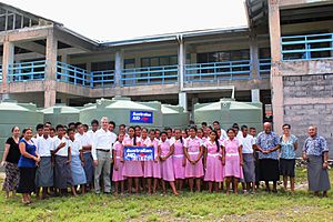Archivo:Fetuvalu High School on Funafuti atoll, Tuvalu