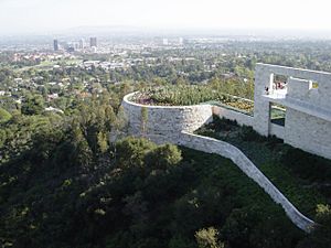 Archivo:GettyCenterGarden031903