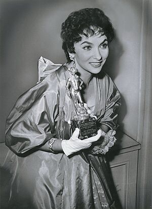 Archivo:Gina Lollobrigida David di Donatello 1956