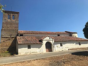 Archivo:Iglesia de Albires