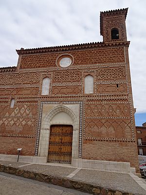 Archivo:Iglesia de Santa María - Tobed (1)